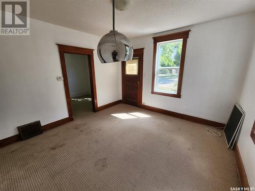 102 1St Avenue E, Hafford, SK - Indoor Photo Showing Other Room