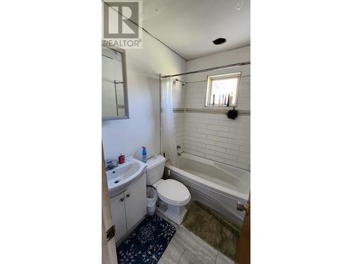 3409 6Th Street, Houston, BC - Indoor Photo Showing Bathroom