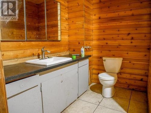 16019 Tupper Village Way, Dawson Creek, BC - Indoor Photo Showing Bathroom