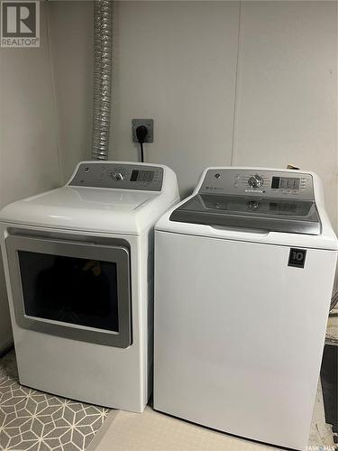 102 Empire Place, Assiniboia, SK - Indoor Photo Showing Laundry Room