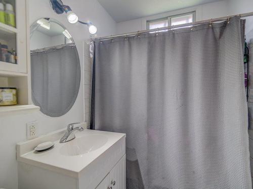 Salle de bains - 784  - 786 Rue Albert, Laval (Chomedey), QC - Indoor Photo Showing Bathroom