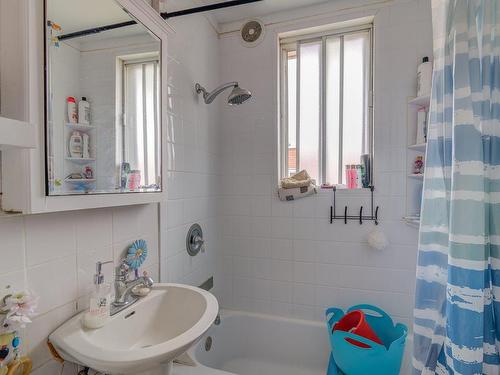 Salle de bains - 784  - 786 Rue Albert, Laval (Chomedey), QC - Indoor Photo Showing Bathroom