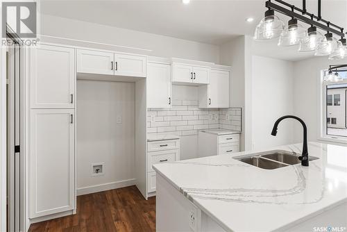 2515 Rosewood Drive, Saskatoon, SK - Indoor Photo Showing Kitchen With Double Sink With Upgraded Kitchen