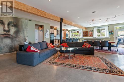 1278 Spiller Road, Penticton, BC - Indoor Photo Showing Living Room
