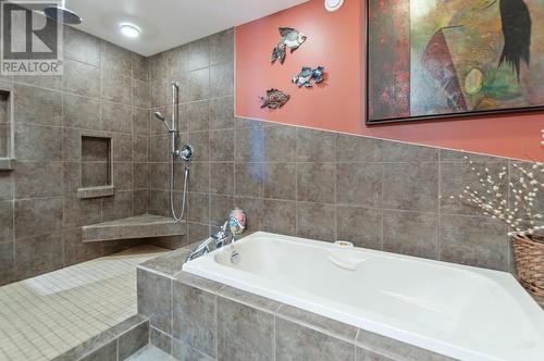 1278 Spiller Road, Penticton, BC - Indoor Photo Showing Bathroom