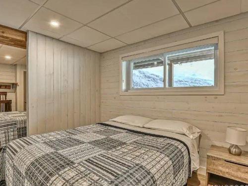 Bedroom - 80 Ch. Des Lacs, Chute-Saint-Philippe, QC - Indoor Photo Showing Bedroom