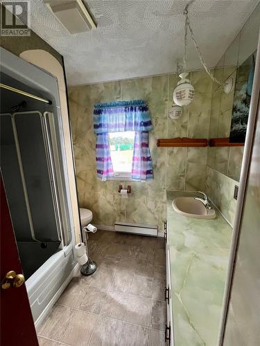 312 Grenfell Heights, Grand Falls-Windsor, NL - Indoor Photo Showing Bathroom