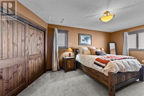 6332 Beaton Rd, Kamloops, BC - Indoor Photo Showing Bedroom