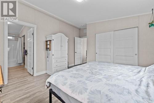 6332 Beaton Rd, Kamloops, BC - Indoor Photo Showing Bedroom