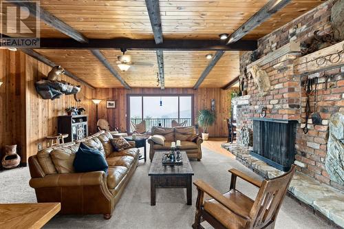 6332 Beaton Rd, Kamloops, BC - Indoor Photo Showing Living Room With Fireplace