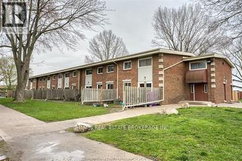 #97 -1730 Columbia Crt, Windsor, ON - Indoor Photo Showing Other Room