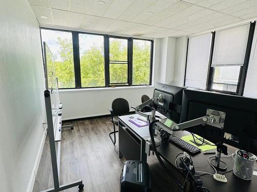 Office - 418-5253 Boul. Décarie, Montréal (Côte-Des-Neiges/Notre-Dame-De-Grâce), QC 