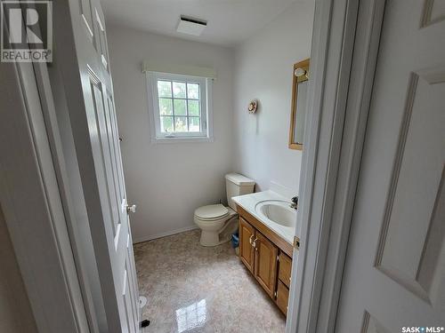 5 Christel Crescent, Lac Des Iles, SK - Indoor Photo Showing Bathroom