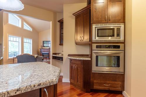 4385 View Ridge Road, Bonnington Falls, BC - Indoor Photo Showing Kitchen