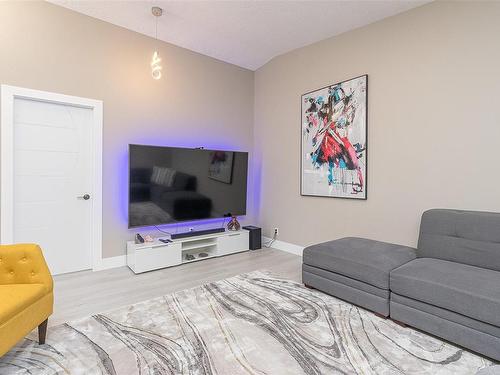 6974 Grant Rd West, Sooke, BC - Indoor Photo Showing Living Room