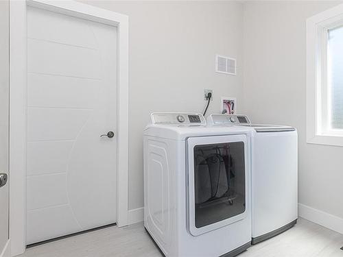6974 Grant Rd West, Sooke, BC - Indoor Photo Showing Laundry Room