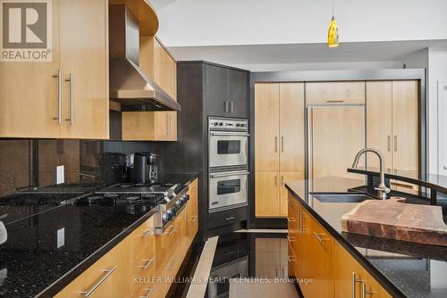 1616 Twelve Mile Lake Rd, Minden Hills, ON - Indoor Photo Showing Kitchen With Upgraded Kitchen