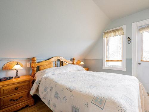 Chambre Ã Â coucher - 65 Ch. Des Gaudet, Les Îles-De-La-Madeleine, QC - Indoor Photo Showing Bedroom