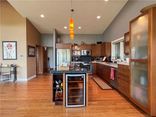 180 Whirlpool Drive, Onanole, MB - Indoor Photo Showing Kitchen