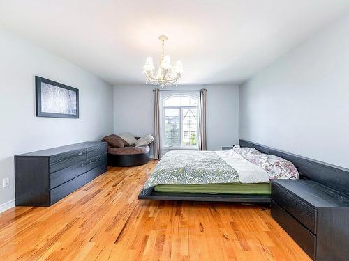 Master bedroom - 3675 Rue De Louviers, Brossard, QC - Indoor Photo Showing Bedroom