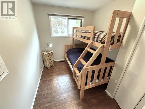 2960 Mabry Road, Lee Creek, BC - Indoor Photo Showing Bedroom