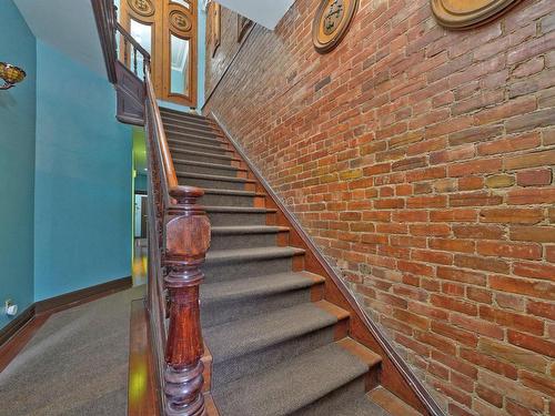 Staircase - 200-320 Av. Victoria, Westmount, QC - Indoor Photo Showing Other Room