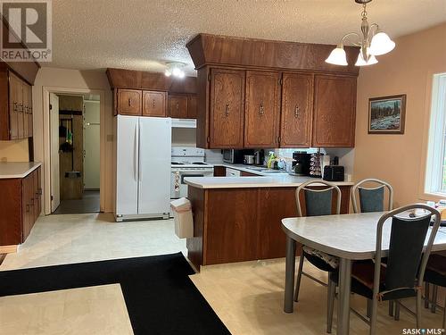 210 Maple Road E, Nipawin, SK - Indoor Photo Showing Kitchen