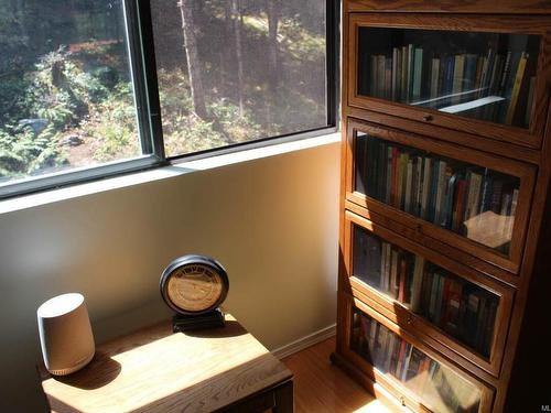 312 Mariners Way, Mayne Island, BC - Indoor Photo Showing Other Room