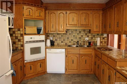 302 Barrows Street, Maryfield, SK - Indoor Photo Showing Kitchen With Double Sink