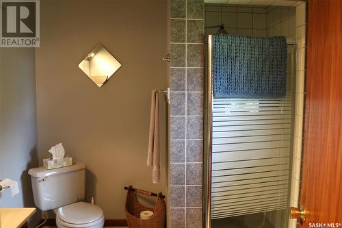 302 Barrows Street, Maryfield, SK - Indoor Photo Showing Bathroom