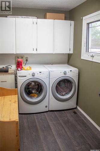 217 2Nd Avenue N, St. Brieux, SK - Indoor Photo Showing Laundry Room