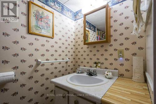 2224 County Road 17, Prince Edward County (South Marysburgh), ON - Indoor Photo Showing Bathroom