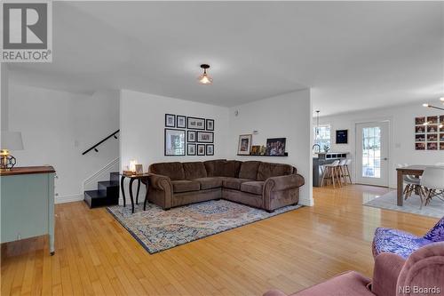 343 Shore Road, Breadalbane, NB - Indoor Photo Showing Living Room