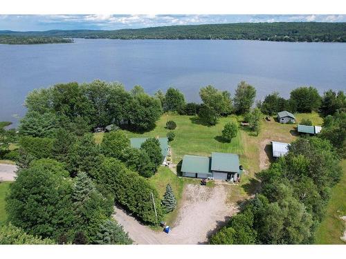 ExtÃ©rieur - 189 Ch. Du Petit-Cayamant, Cayamant, QC - Outdoor With Body Of Water With View