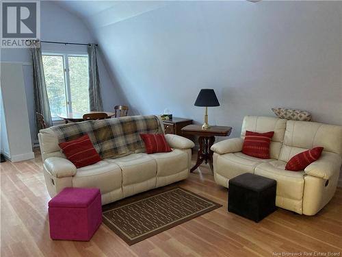 59 Moody Lane, Oak Haven, NB - Indoor Photo Showing Living Room