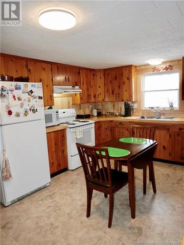 59 Moody Lane, Oak Haven, NB - Indoor Photo Showing Kitchen With Double Sink