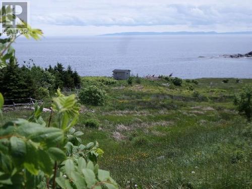 9 Beach Road, Northern Bay, NL 