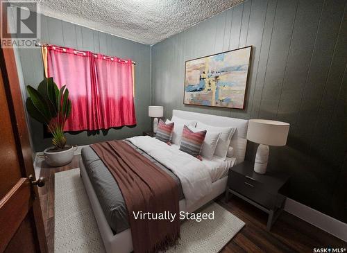 235 3Rd Avenue Ne, Swift Current, SK - Indoor Photo Showing Bedroom