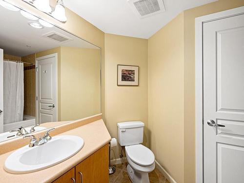 109-1280 Alpine Rd, Courtenay, BC - Indoor Photo Showing Bathroom