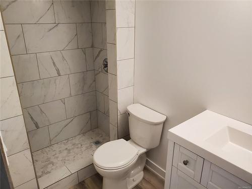 507 Conuma Dr, Gold River, BC - Indoor Photo Showing Bathroom
