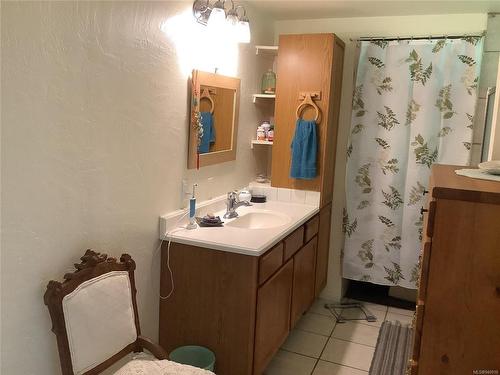 315 Kaleva Rd, Sointula, BC - Indoor Photo Showing Bathroom