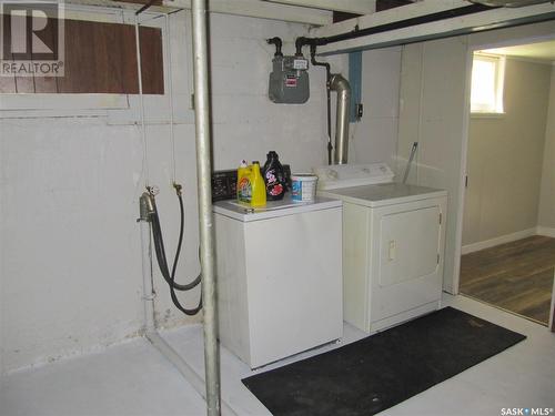 1681 97Th Street, North Battleford, SK - Indoor Photo Showing Laundry Room