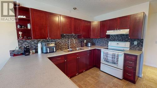 10818 102 Street, Fort St. John, BC - Indoor Photo Showing Kitchen
