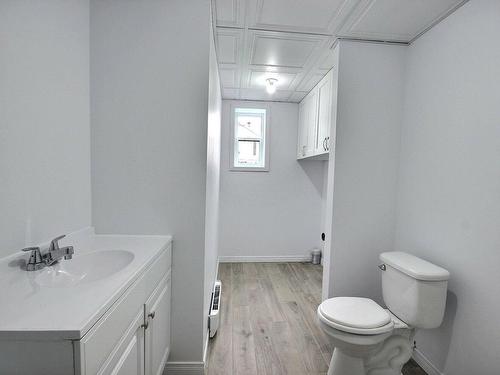 Salle de bains - 406 Av. Angers, Rouyn-Noranda, QC - Indoor Photo Showing Bathroom