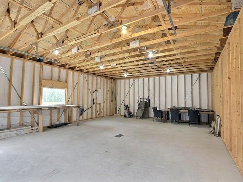 Garage - 406 Av. Angers, Rouyn-Noranda, QC - Indoor Photo Showing Basement