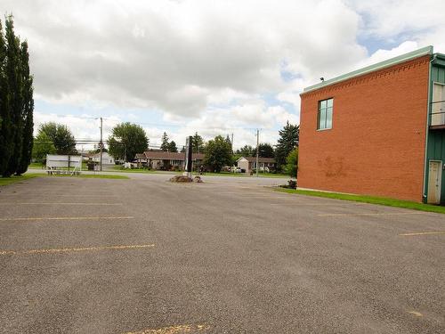 Parking - 5263 Boul. Hébert, Salaberry-De-Valleyfield, QC - Outdoor