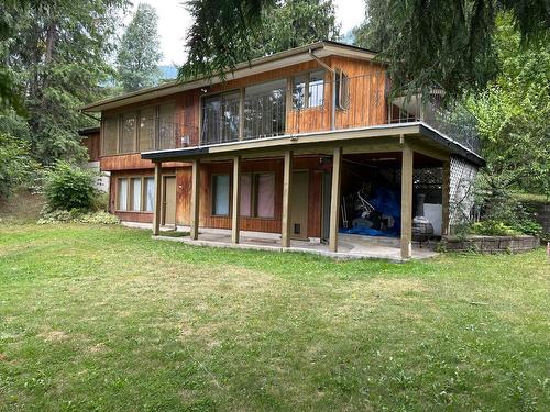 1832 Highway 3A, Nelson, BC - Outdoor With Deck Patio Veranda