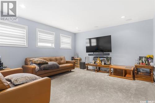 642 Atton Crescent, Saskatoon, SK - Indoor Photo Showing Living Room