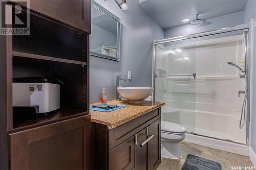 642 Atton Crescent, Saskatoon, SK - Indoor Photo Showing Bathroom