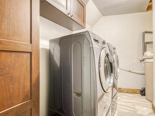 Salle de lavage - 30 Ch. De La Lyrique, Val-Des-Monts, QC - Indoor Photo Showing Laundry Room